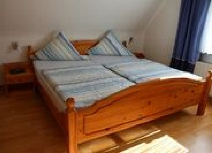 Rosenthal Wo 1, Inselstr. 7 Schllig