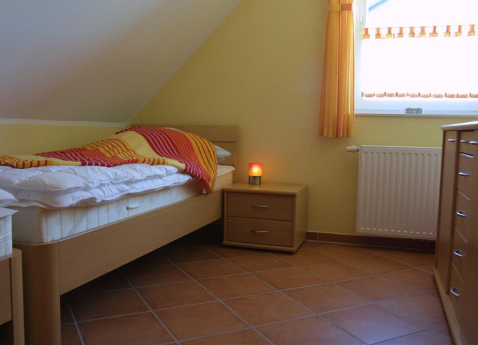 Schlafzimmer 2 x Einzelbetten